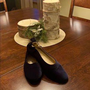 Everlane day flats navy velvet
